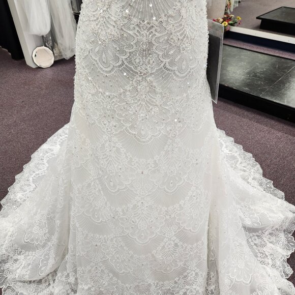 Bly Size 14 Ivory Private Label Lace Bridal Gown/Wedding Dress - Picture 3 of 10